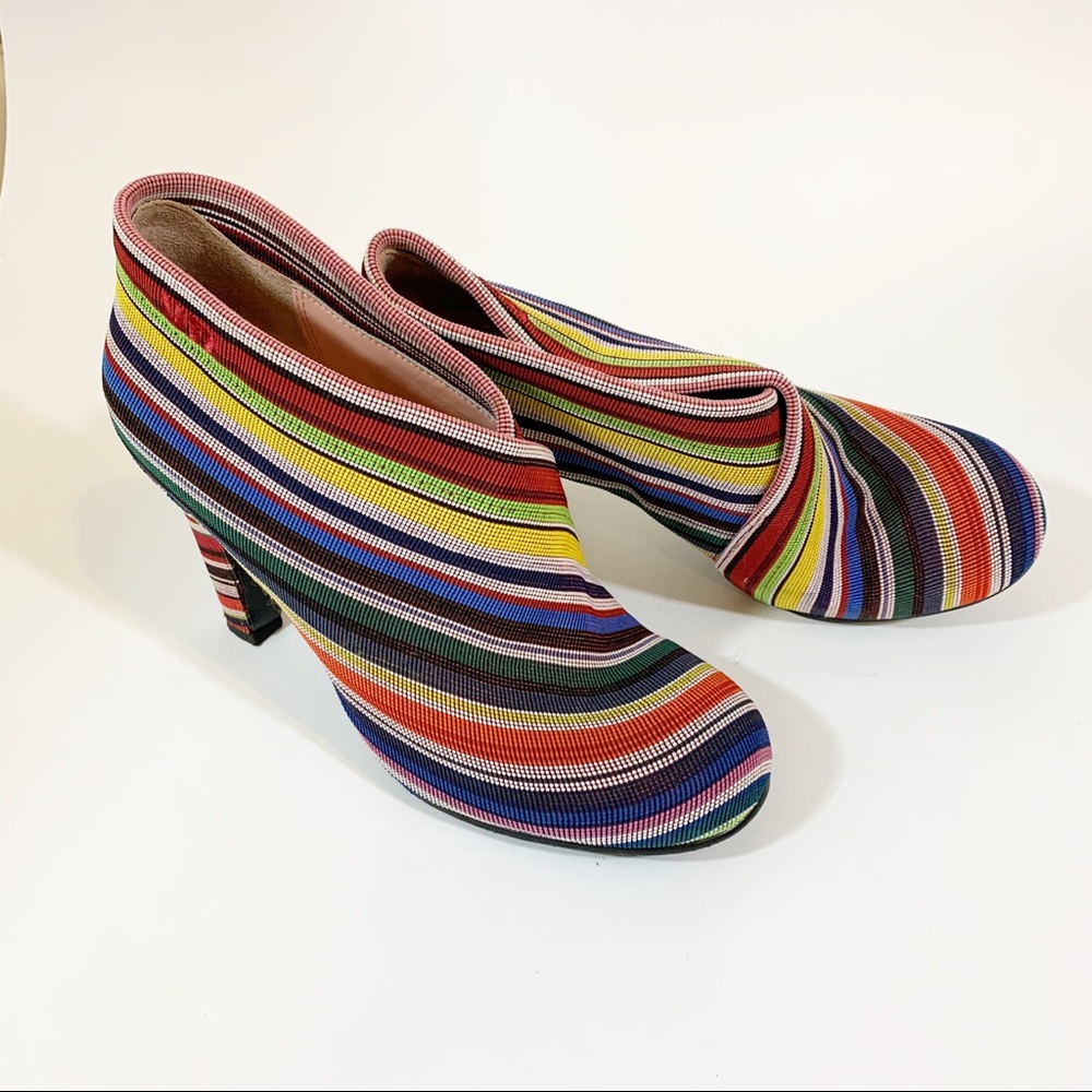 United Nude